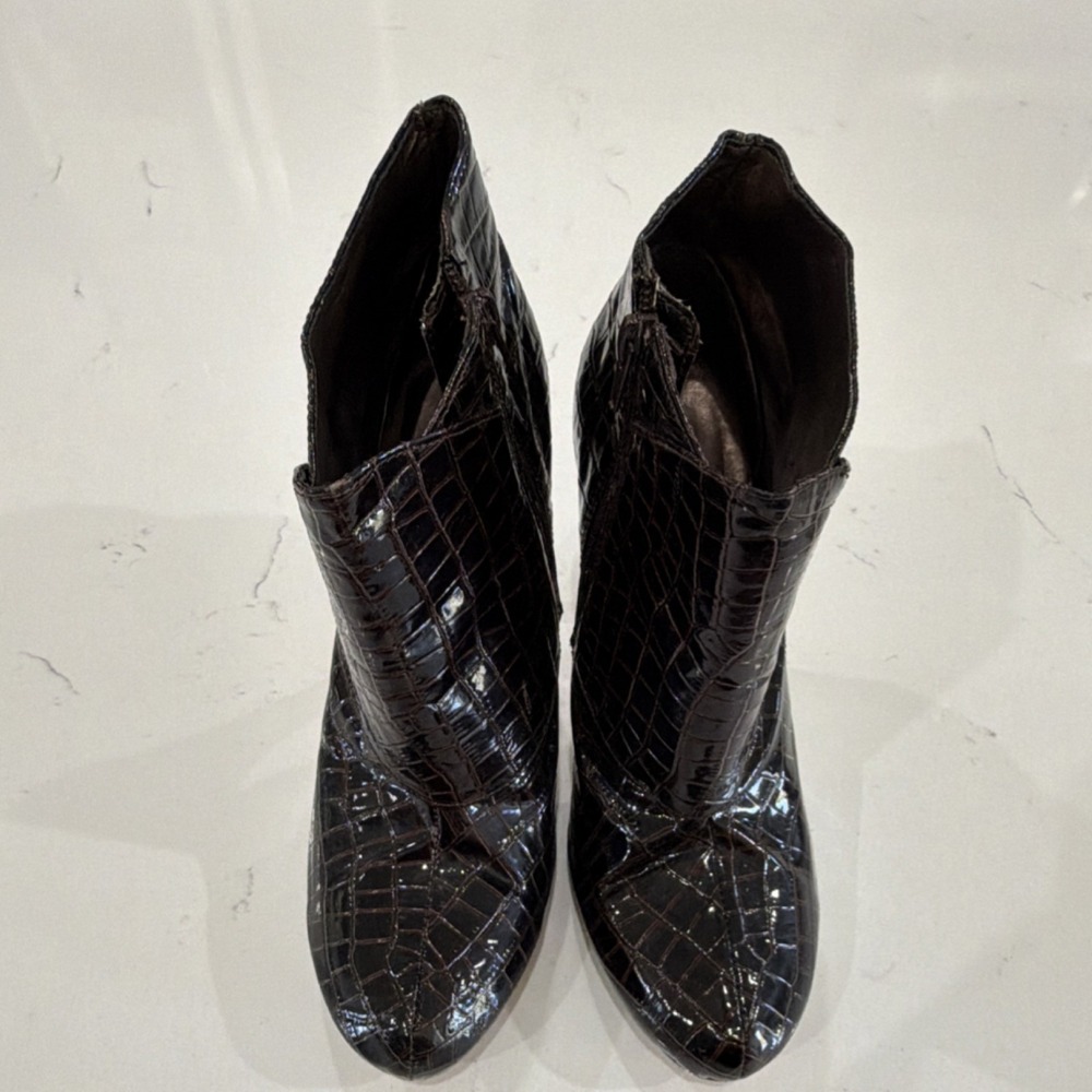 Michael Antonio Crocodile Embossed Patent Leather Ankle Booties Brown 8